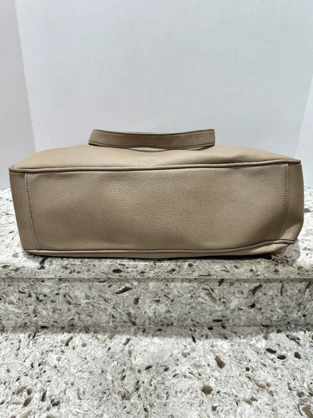 Liz Claiborne *liz claiborne